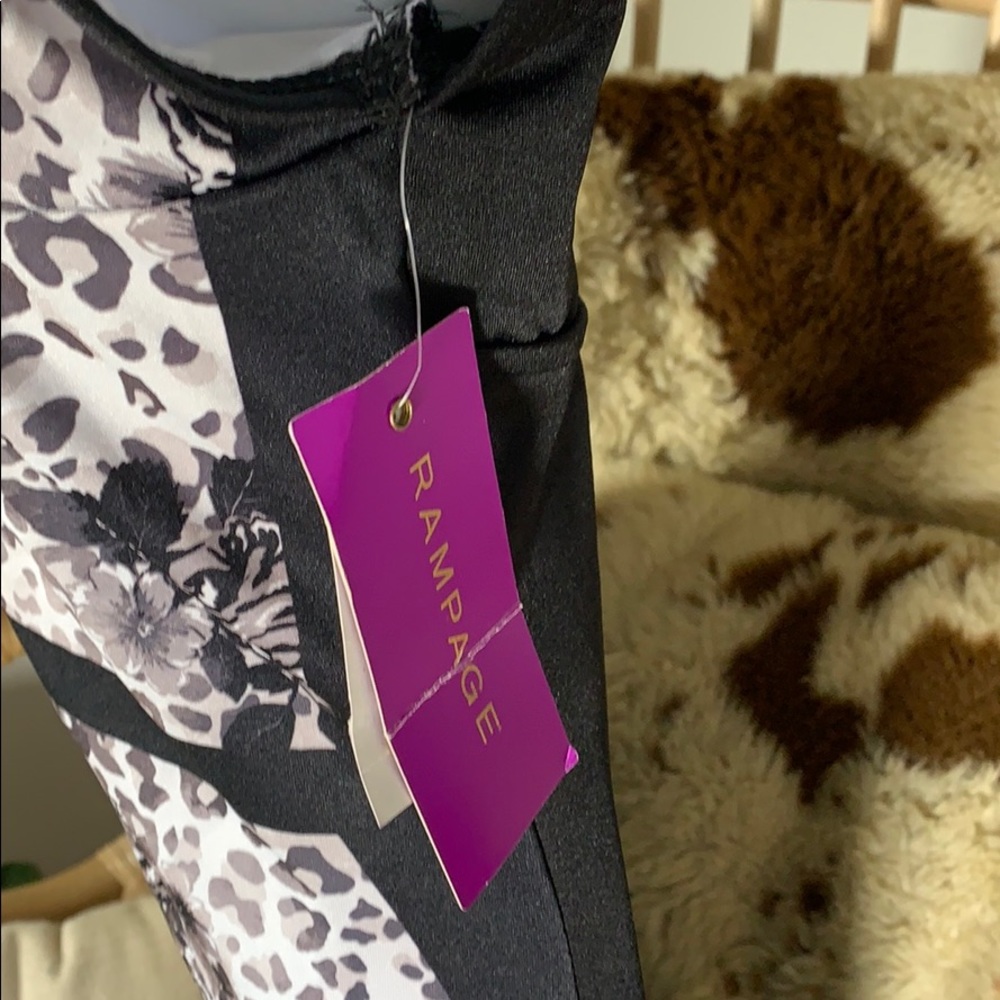 RAMPAGE BODYCON DRESS - Picture 6 of 6